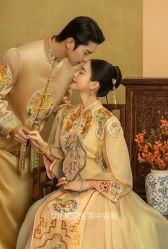 -雪中彩影婚纱摄影·微光艺术中心