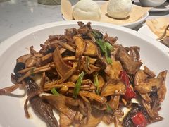 -关东小磨东北菜(漕河泾印象城店)