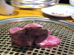 -唯成•韩国炭火烤肉 유성고기