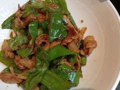 -鱼鲜饭香·招牌汽锅剁椒鱼头王