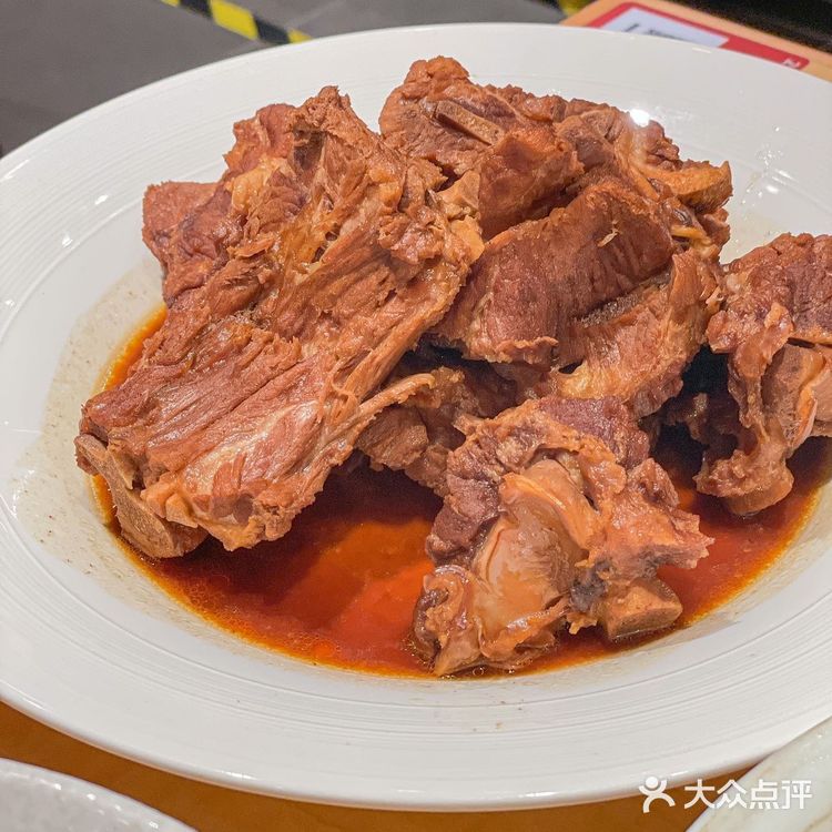 · 餐牌上80多道西北美食 人均 45