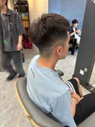 -藤野造型烫发染发