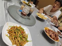 -六泰居·尔滨地标·东北菜(黄河路店)