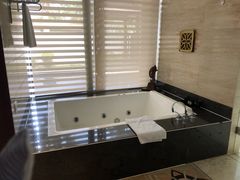 -三亚亚龙湾雅高铂尔曼别墅度假酒店