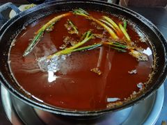 芋儿鸡大锅-石灰市毛记烧鸡公(解放碑店)