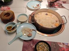 -洪氏嗨捞·猪肚鸡火锅(阳光天地店)