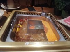 -东巴人鱼豆花火锅(幸福街店)