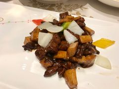 杏鲍牛肉粒-昆山金鹰尚美酒店·金鹰贵宾楼