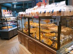 面包甜点陈列柜-BreadTalk面包新语·烘焙蛋糕(高德置地春广场店)