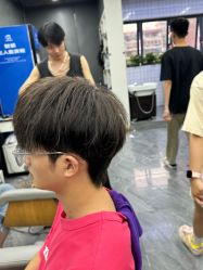 -藤野造型烫发染发