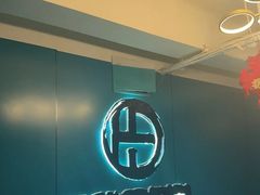 -荒岛实景沉浸密室(江汉路1店)