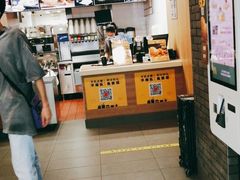 -麦当劳(中山八路店)