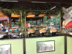 自助取餐区-三亚海韵度假酒店·渔人码头海鲜火锅BBQ自助餐厅·落日吧