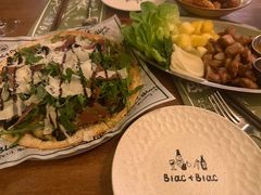 烤猪颈肉佐菠萝紫苏叶-Blac+Blac(中海环宇荟店)