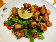 -苹果树下艺术餐厅(宋庄店)