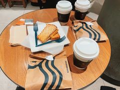 -星巴克臻选(北京银泰店)
