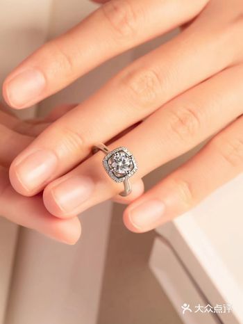 男朋友说送给我的每一件珠宝都保存下来以后留给女儿