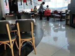 大堂-必胜客(华南摩尔店)