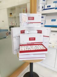 -靓芙泉专研痘痘肌