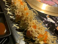 三文鱼牛油果卷-龍二烧肉酒场(九亭店)