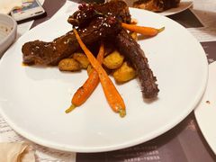 蜜汁黑椒烤子排佐黄油土豆-娜娜家·Nana's restaurant(国金汇店)