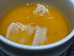 蟹粉小馄饨-新光酒家·河豚·海鲜·蟹料理(浦东店)