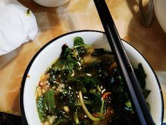-沈记酸菜牛肉火锅店(九号路店)