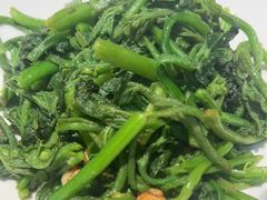 -黄泥岗·地道湖北菜(奥特莱斯店)