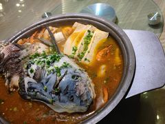 -新天明砂锅鱼头煲