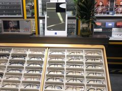 -镜客眼镜(浦江欢乐颂店)