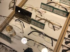 -茂昌眼镜(南京东路店)