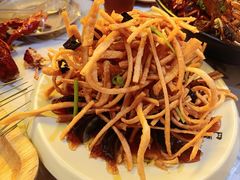 -巴厘龙虾·榜首油焖大虾(音乐学院·沿江酒馆店)