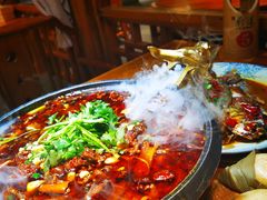 镇店水煮牛肉-厨道重庆菜馆(鸳鸯店)