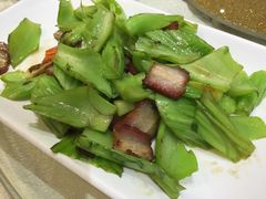 水东芥菜炒肥叉烧-德烨酒家
