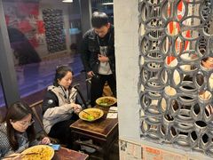 -方铲铲·成都板凳面(滨江银泰店)