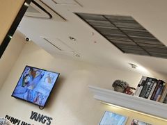 -小杨生煎(金山百联购物中心3楼店)