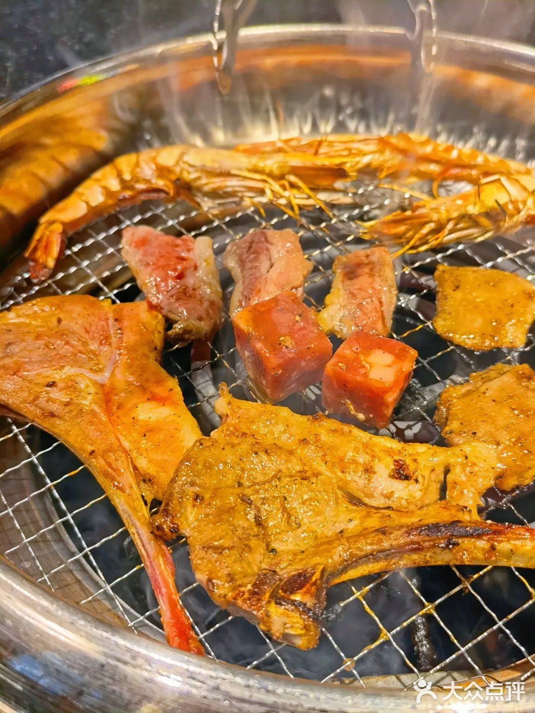 北京胡同里的烤肉车间