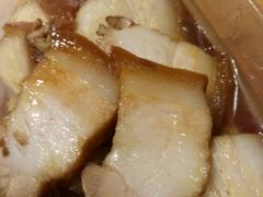 金牌五花腩饭-狮头牌卤味研究所·卤味饭(花城汇南区店)