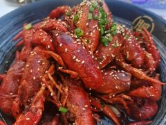 -肥肥虾庄·金牌油焖大虾(汉口城市广场店)