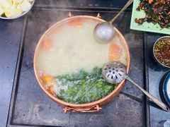 -三锅莊·牦牛肉火锅·香格里拉特色藏餐宴请餐厅(菱角塘路店)