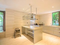 -三亚湾海居铂尔曼度假酒店