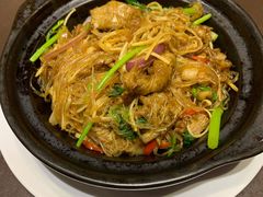 金针菇粉丝肥牛煲-有璟阁港式餐厅(国贸商城店)