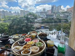 -包整·丝娃娃(一览甲秀楼风景店)