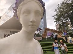 -中航城君尚购物中心