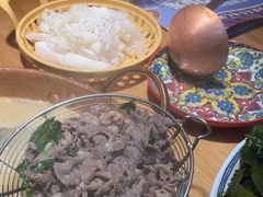 -洱火云南酸菜牛肉火锅(石景山当代商城店)