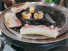 -围炉肉舍丹东海鲜烤肉·烤活鳗(步行街店)