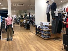 -优衣库(广州番禺万达广场店)