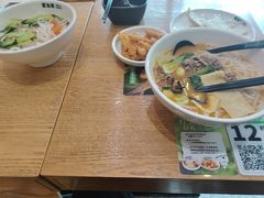 -蒙自源米线大王(宝安尖岗山店)