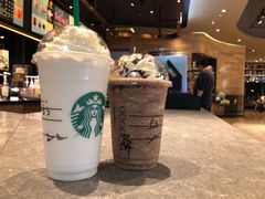 -星巴克臻选(南京金茂览秀城店)