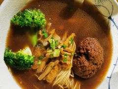 狮子头汤面-囿面传统制面馆(中央路店)